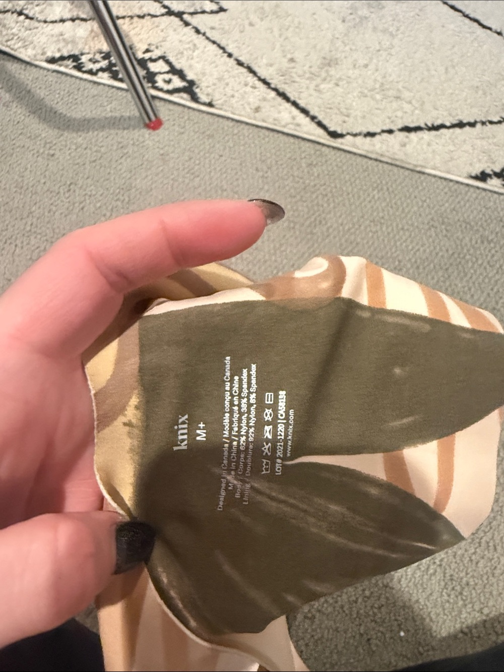 knix m+ pullover bra Abstract Neutral Print Crop Top - Picture 3 of 3
